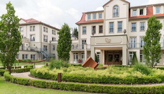 Das Naturresort & Spa Schindelbruch Außenansicht.